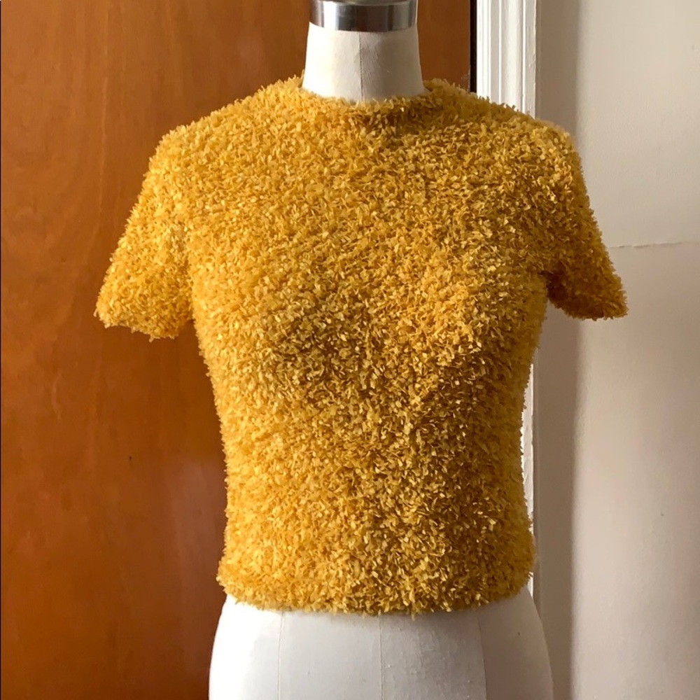 New Textured Stretch tee